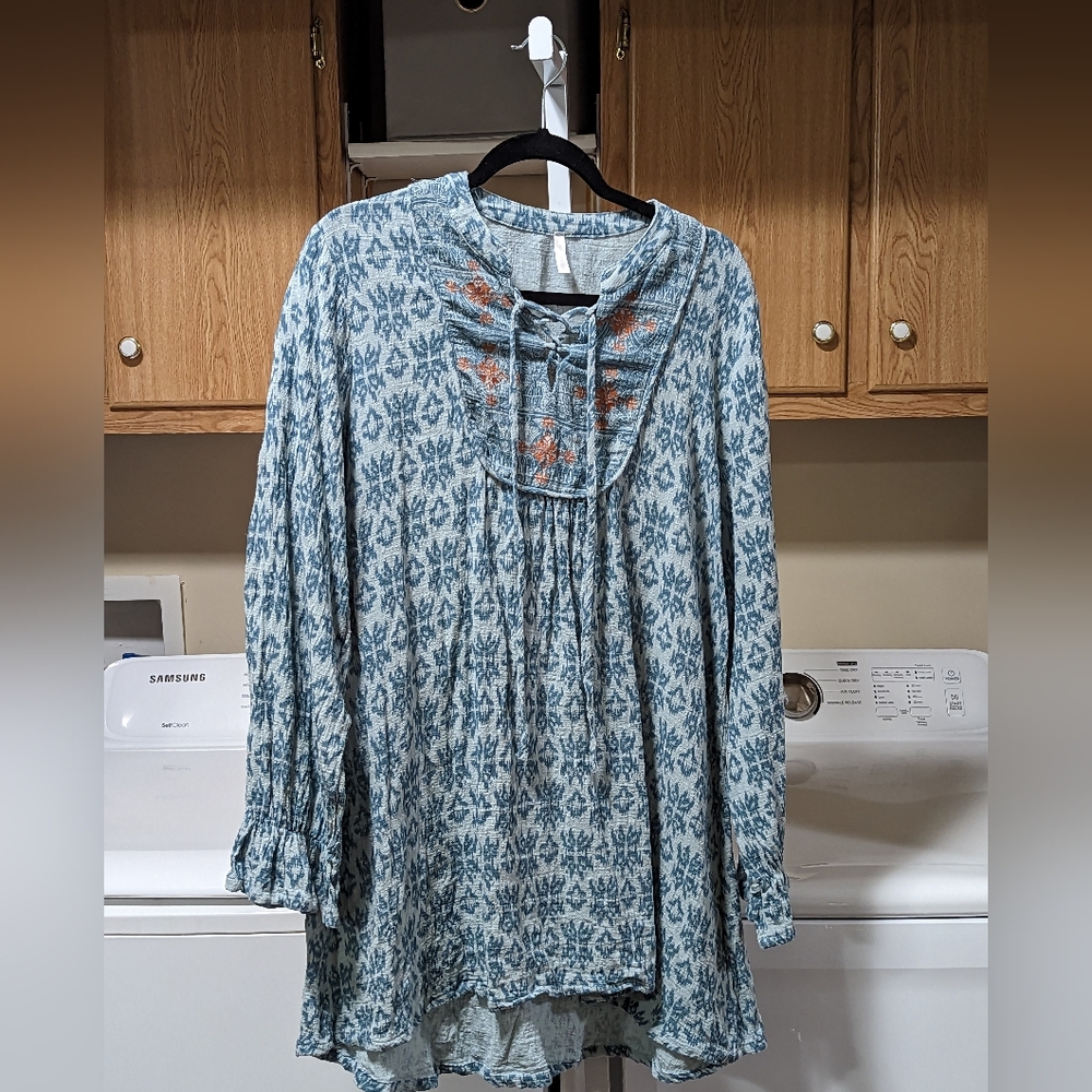 Pink blush Teal Floral Front Lace Long Sleeve Women's Maternity Blouse Size 1X
